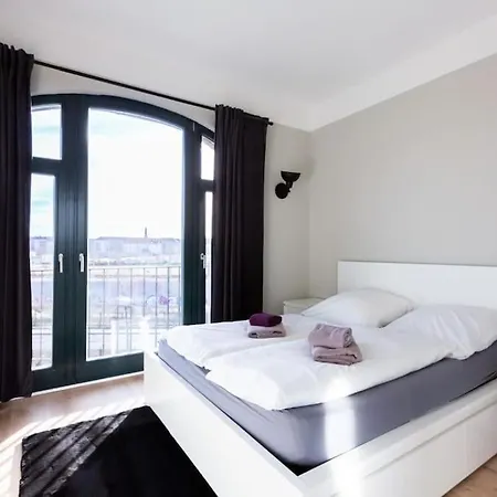 Loft 5 Balkon 15min Hbf Wifi Appartement